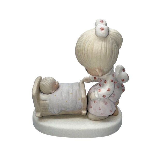 Precious Moments The Hand That Rocks the Future Figurine E-3108 Enesco - Picture 3 of 5